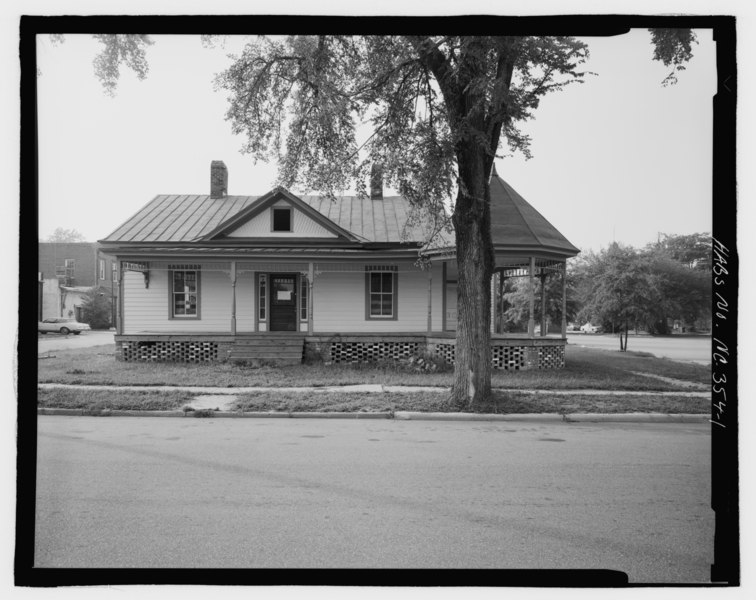 File:Front elevation facing south - Hemby-Willoughby Funeral Home, 112 East Granville Street, Tarboro, Edgecombe County, NC HABS NC-354-1.tif