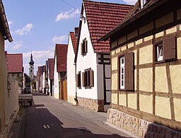 Gasse in Boehl 01