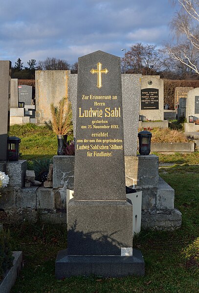 File:Grave of Ludwig Sabl, Baumgartner Friedhof.jpg