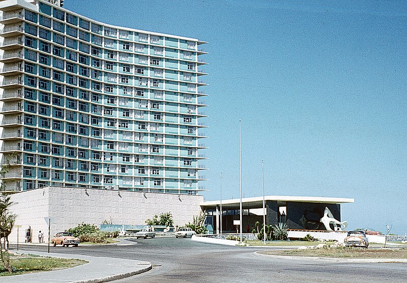 File:Hotel Riviere 1973 Havanna PD 1.jpg