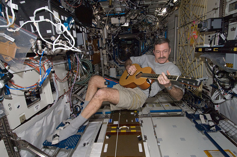 File:ISS-30 Dan Burbank plays a guitar in the Destiny lab.jpg
