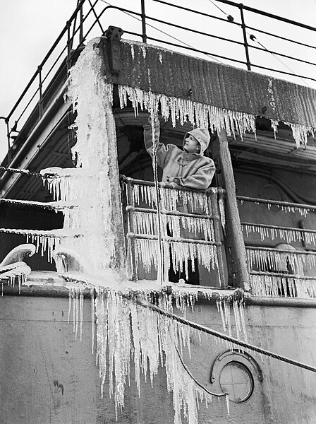 File:Ice which formed on HMS COCHRANE during an Arctic patrol, November 1940. A2635.jpg