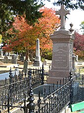 The grave of Sir James Douglas at the Ross Bay Cemetery. James douglas 3.jpg