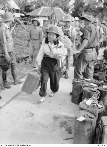 File:Japanese civilians leaving North Borneo (AWM 121690).JPG