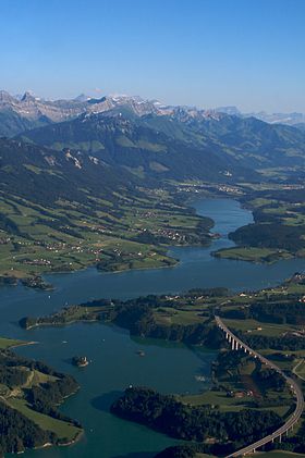 Przykładowe zdjęcie artykułu Autostrada A12 (Szwajcaria)