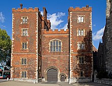 Archbishop Morton's Gatehouse at Lambeth Palace (1490) gives an idea of the appearance but Otford may have been less grand with three stories rather than five. Lambeth Palace Entrance (6265728279).jpg