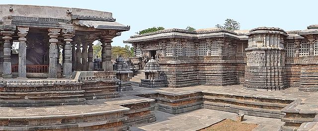 A Nandi shrine (left) facing the sanctum of the main temple