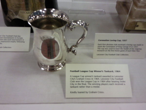 Rather than the traditional medal, each member of the League Cup-winning team used to receive a tankard. Today, winning players receive medals.