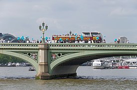 London MMB »0Y0 Westminster Bridge.jpg