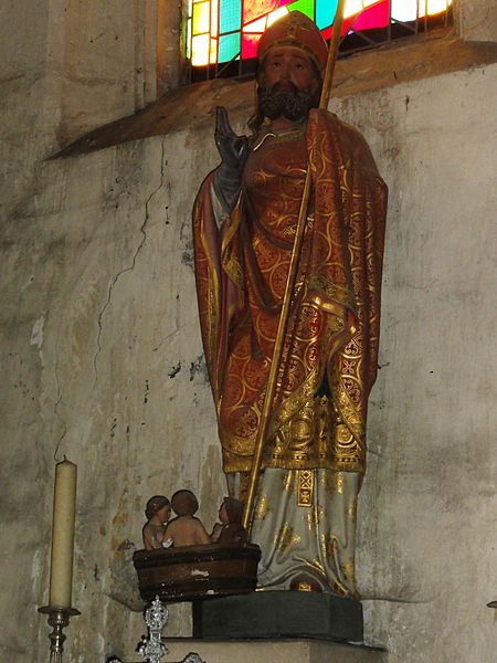 File:Longeville-en-Barrois (Meuse) église, statue Saint-Nicolas.jpg