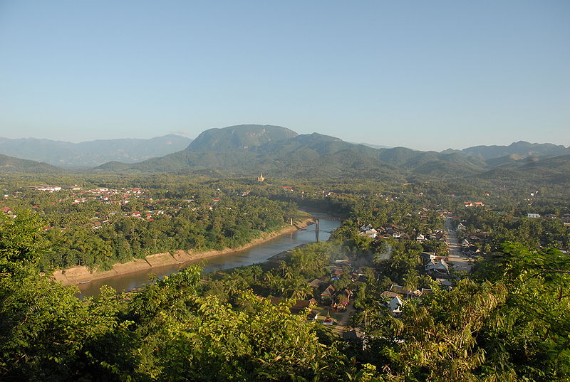 File:Luang Prabang Phou Si.JPG