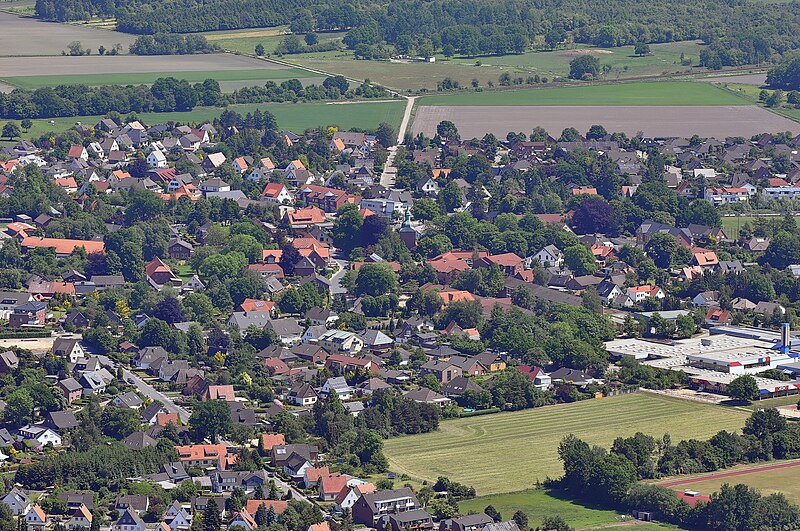 File:Luftaufnahmen -Loxstedt- 2012 05 D90 by-RaBoe 286.jpg