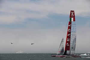 Imbarcazione Luna Rossa: Prologo: lItalia nellAmericas Cup (1983-1992), La prima sfida (1997-2000), La seconda sfida (2000-2003)