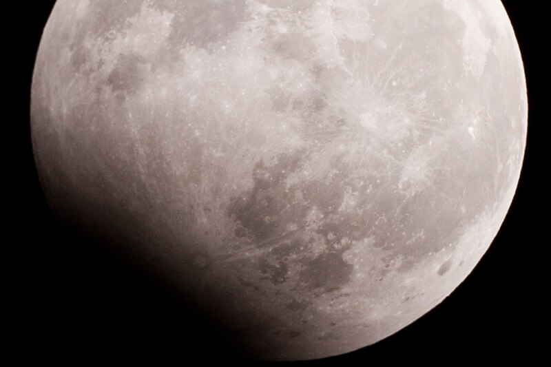 File:Lunar Eclipse on 01 January 2010 (4265908690).jpg