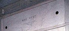 Mae West grave (crop) 2007.jpg