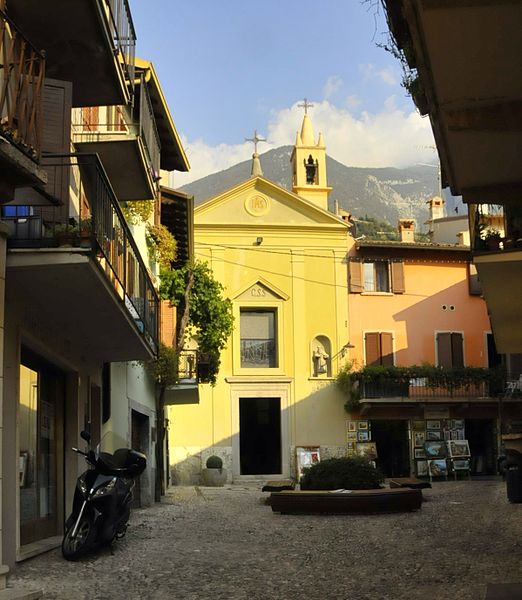 File:Malcesine-Benigno-Caro-CTH.JPG