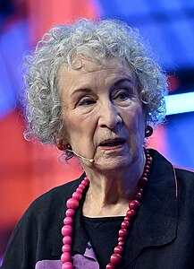 Margaret Atwood: Biografia, Activitat literària, Activisme