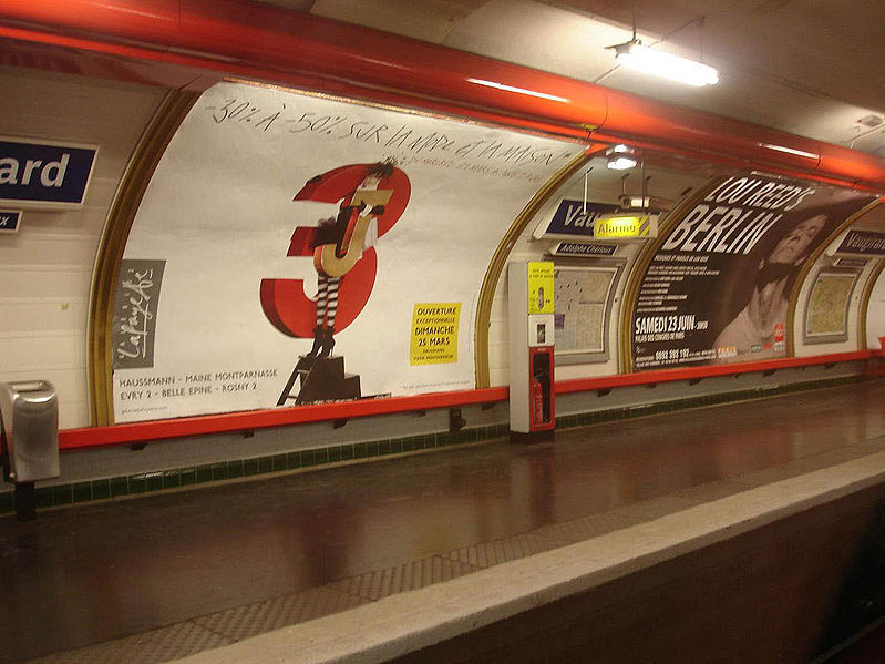 File:Metro Paris - Ligne 12 - station Vaugirard.jpg