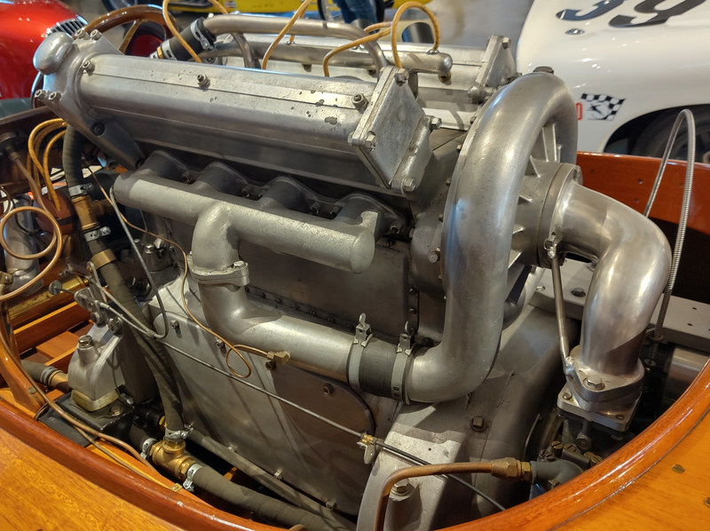 File:Miller marine racing engine.png