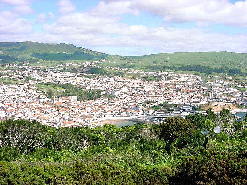 File:Monte Brasil, vista da cidade de Angra do Heroísmo, Ilha Terceira, Açores.jpg