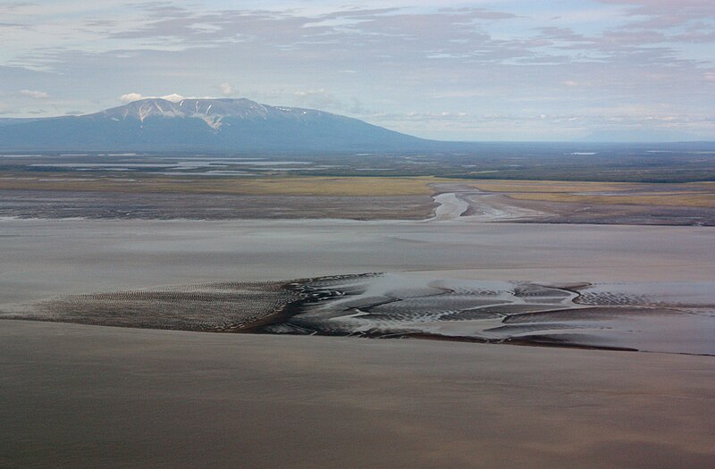 File:Mount Susitna 8390.JPG