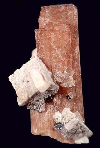 <span class="mw-page-title-main">Ancylite</span> Group of hydrous strontium carbonate minerals