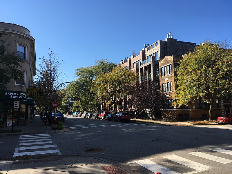 File:New buildings on right (38220694111).jpg