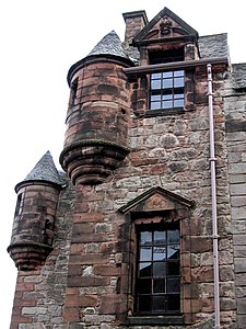 The west wing Newark Castle turrets.jpg