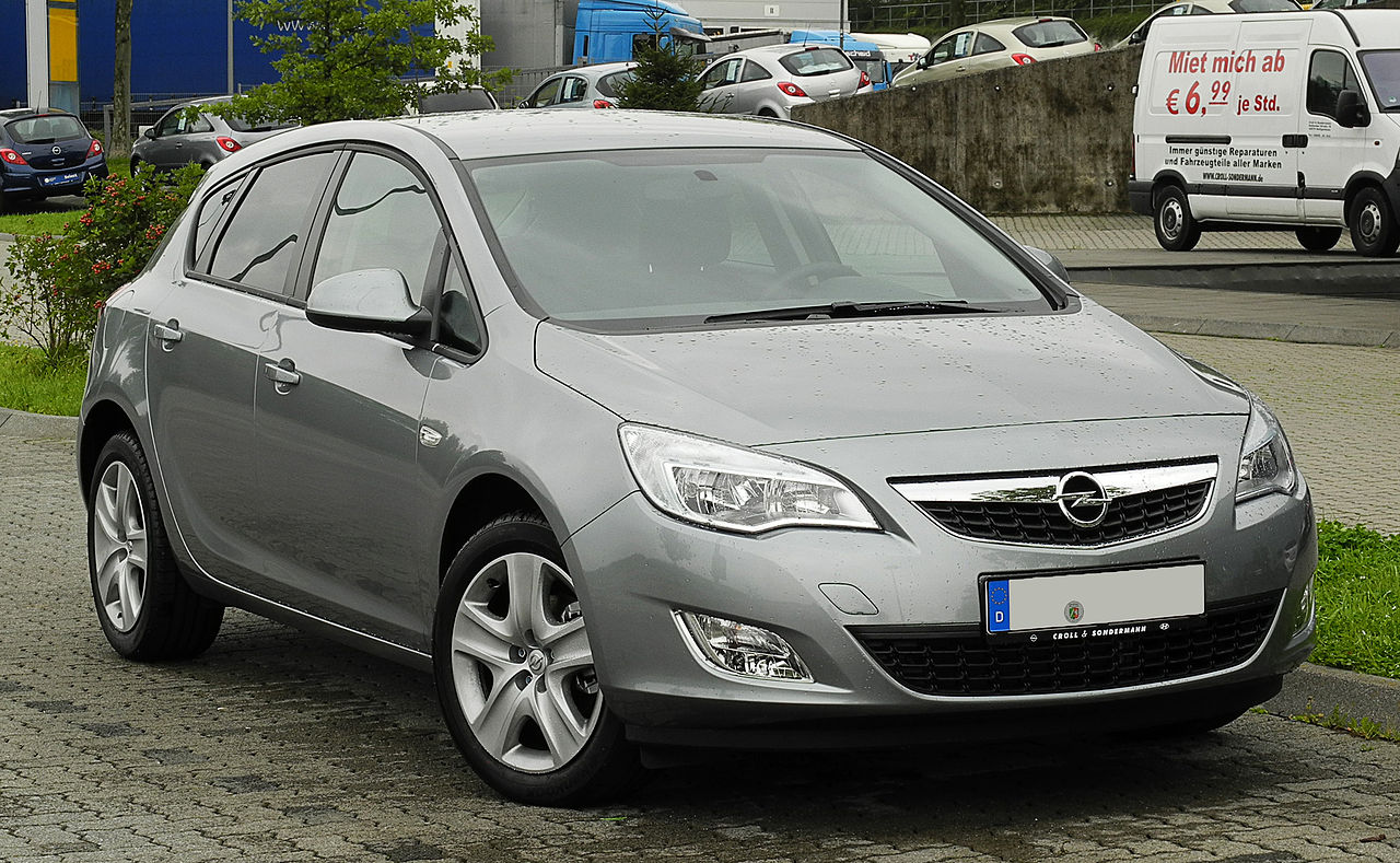 File:Opel Astra 1.6 Selection (G) – Frontansicht, 21. Juni 2011