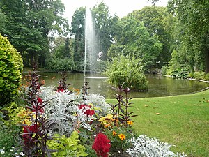 Grand bassin du jardin des plantes de Nantes.