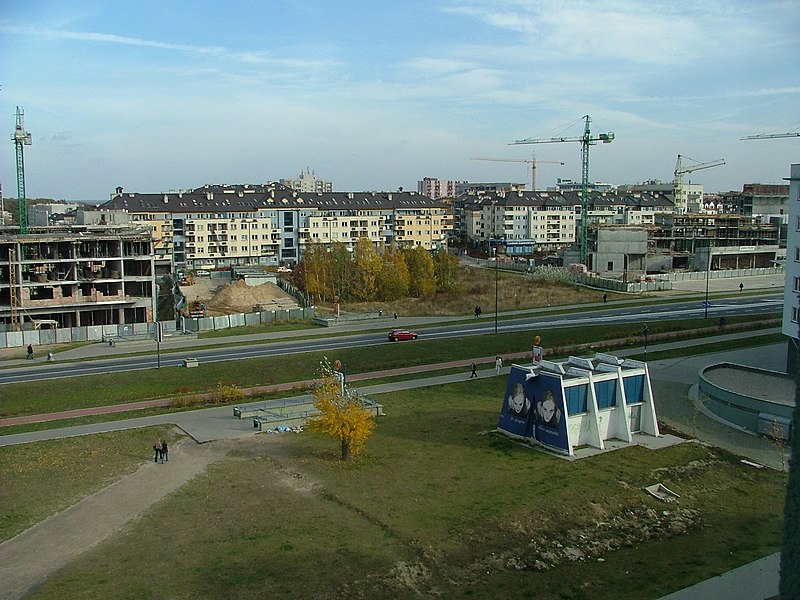 File:POL Warsaw Kabaty (1).JPG