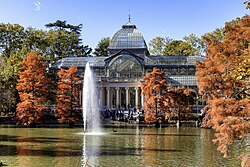 Palacio de Cristal things to do in Jerónimos