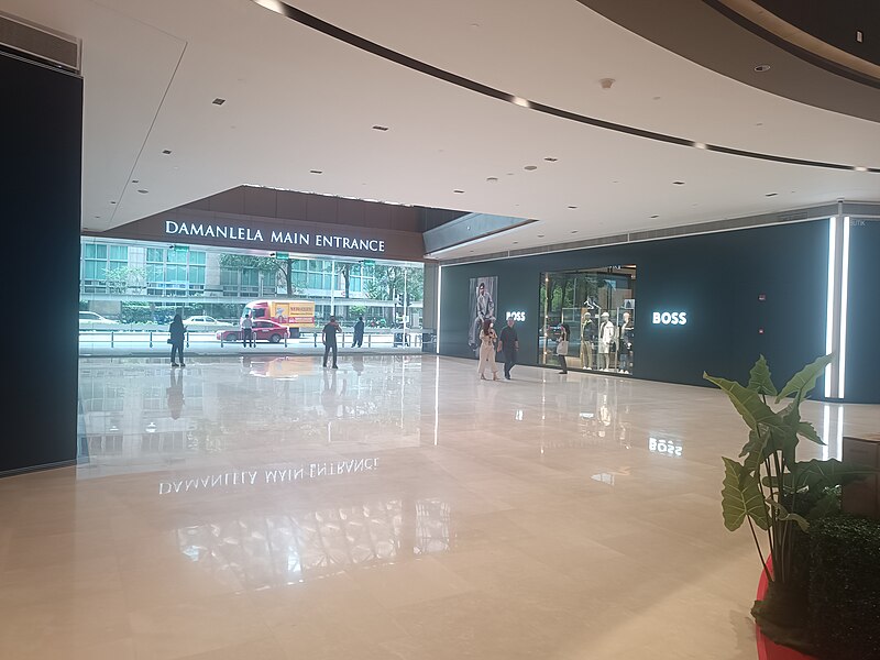 File:Pavilion Damansara Heights Mall interior (231108) 06.jpg