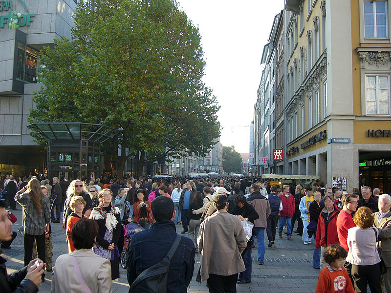 File:Pedestrian Zone München.JPG