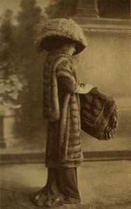 Fur fashion H. Wolff, Berlin 1910-1911 (1a) .jpg