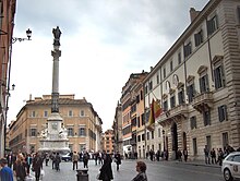 The column in front of the Palazzo di Propaganda Fide, with Spanish embassy to Vatican at right. Piazza di Spagna 001.JPG