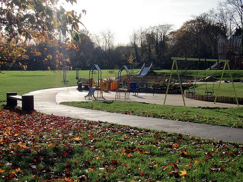 File:Playground, Arnos Park, London N11 - geograph.org.uk - 2712190.jpg