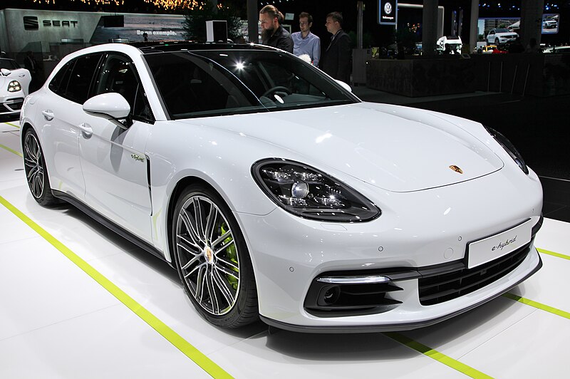 File:Porsche Panamera Sport Turismo e-Hybrid IMG 0621 (2).jpg