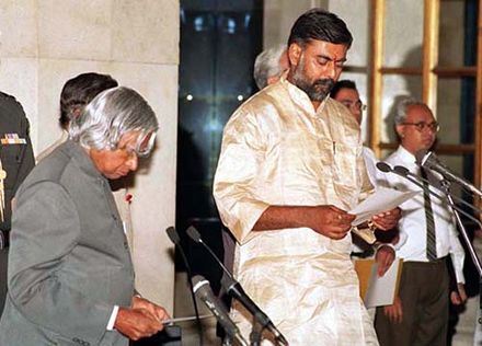 Patel taking oath as Minister of State at a Swearing-in-Ceremony in New Delhi on May 24, 2003.
