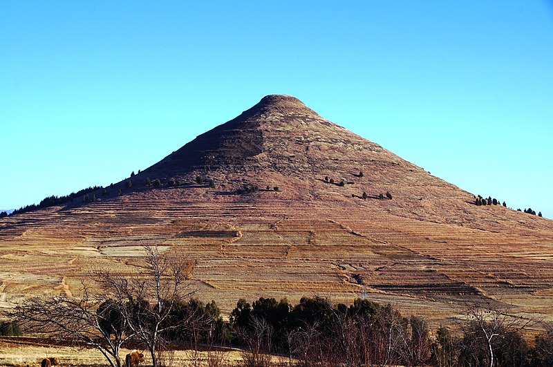 File:Qoqolosing Hill, Leribe, Lesotho - panoramio.jpg