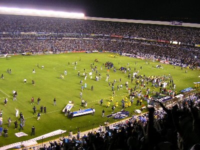 The club celebrating the 2008 promotion.