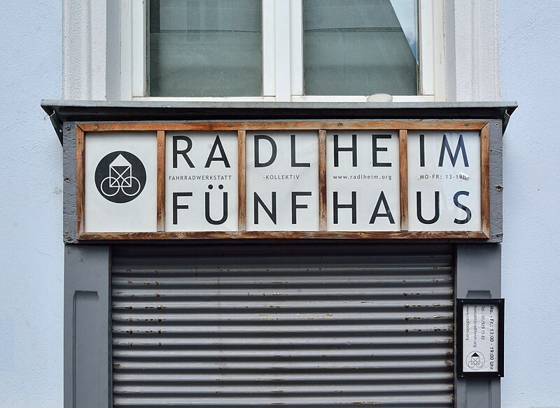 File:Radlheim Fünfhaus, Dingelstedtgasse 2 - 02.jpg