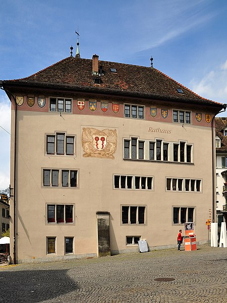 File:Rathaus Rapperswil - Hauptplatz 2012-07-30 11-56-11 ShiftN.jpg