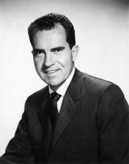 Tập_tin:Richard_Nixon_official_portrait_as_Vice_President.tiff