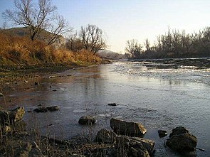 Rieka Morava v Devínskej Novej Vsi.jpg