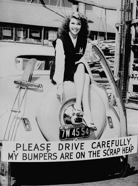 File:Rita Hayworth 1942.jpg