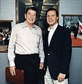 Миниатюра для Файл:Ronald Reagan and Christopher Cox.jpg