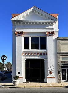 Rouse Banking Company Building, constructed in 1908 Rouse Banking Company Building.jpg