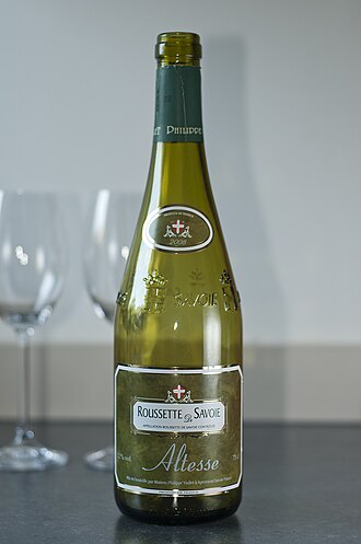 A Savoy wine showing both major synonyms of Altesse and Roussette on the wine label Roussette De Savoie, Altesse, 2008.jpg