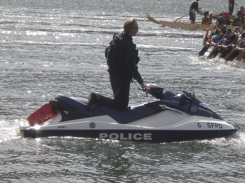 File:SFPD Jet Ski no. 6 at 2008 SFIDBF.JPG